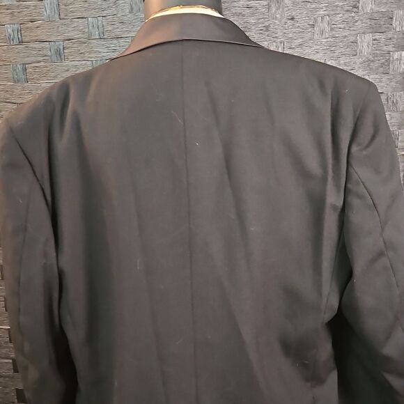 Men's Classic Black Tux Blazer Size 42R - Picture 7 of 13